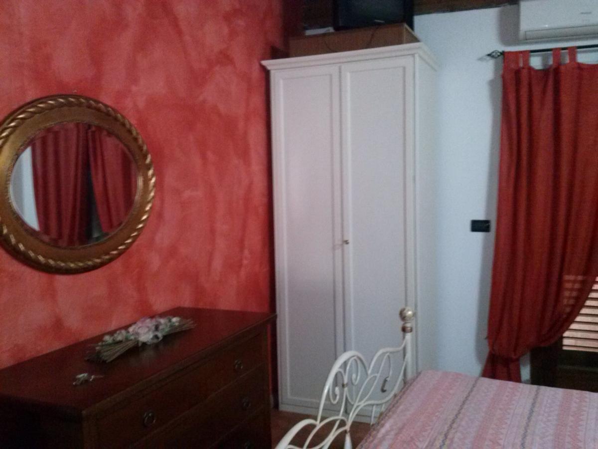 Profumi Di Ginestre Bed & Breakfast Passopisciaro Ruang foto