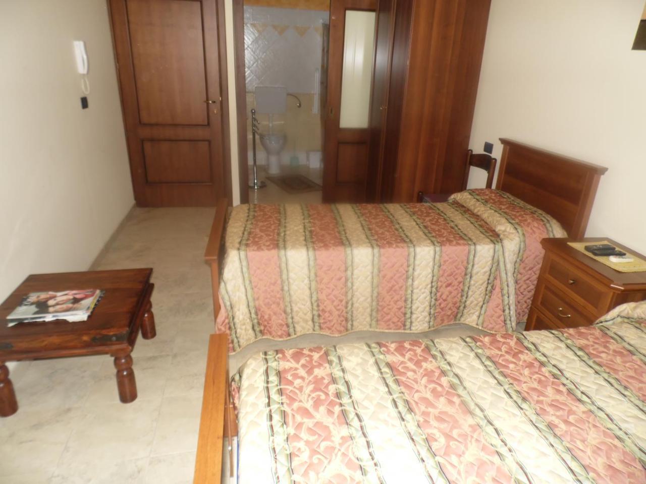 Profumi Di Ginestre Bed & Breakfast Passopisciaro Ruang foto